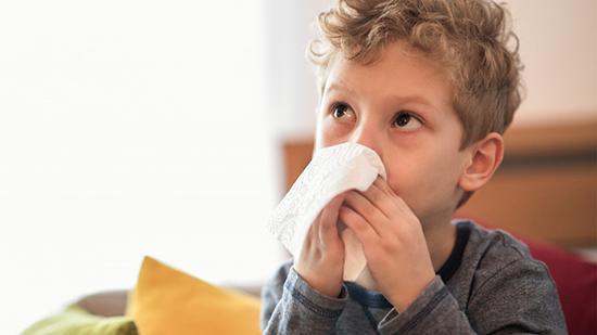 سرفه بچه ها؛ کدام را جدی بگیریم؟