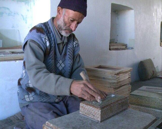 کسادی بازار، بیکاری خاتم کاران شیخ شبانی را رقم زد