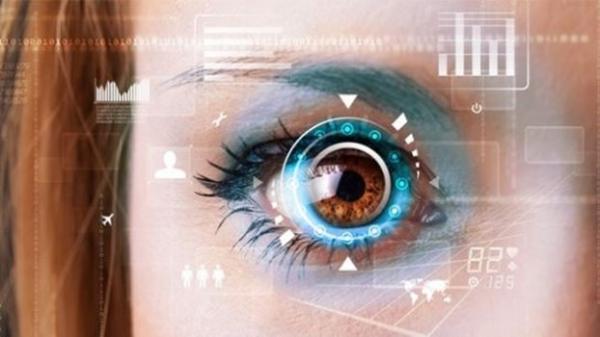 اسکن عنبیه مسافران در فرودگاه دبی